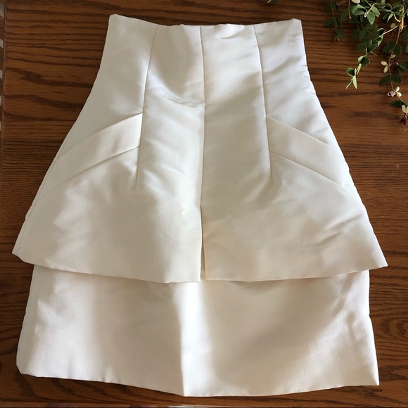 Oscar de la Renta Ivory Silk Faille Tiered Runway Skirt - Picture 2 of 9